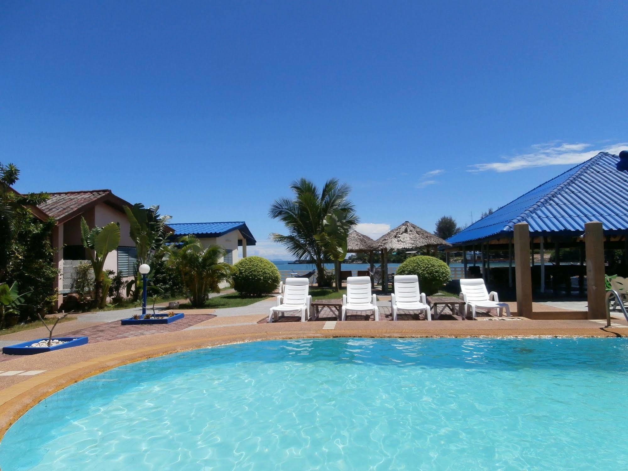 Fiji Palms Phuket Hotel Exterior photo