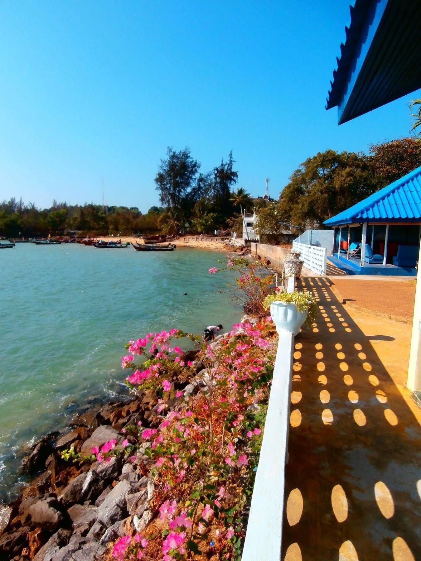 Fiji Palms Phuket Hotel Exterior photo