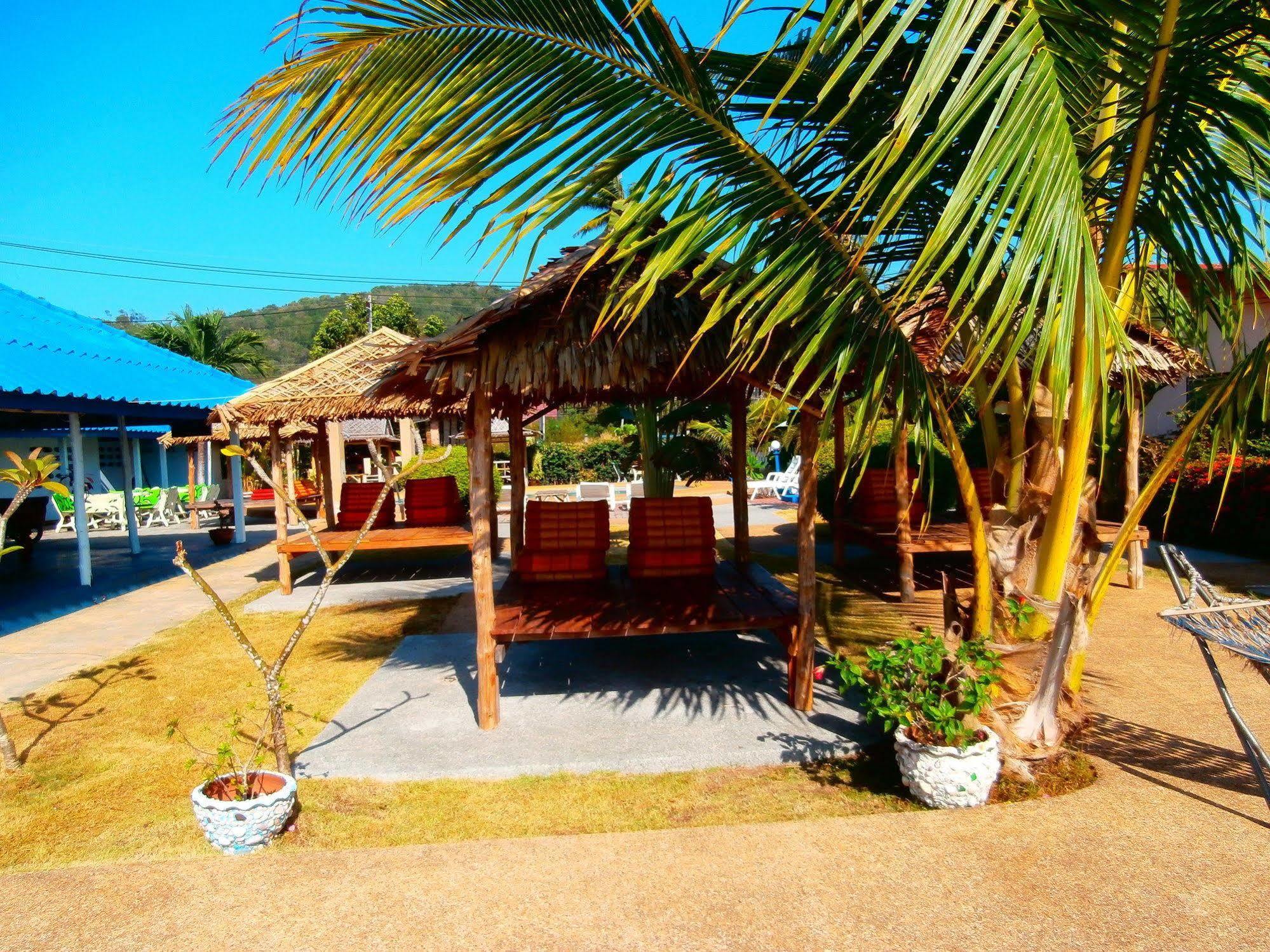 Fiji Palms Phuket Hotel Exterior photo